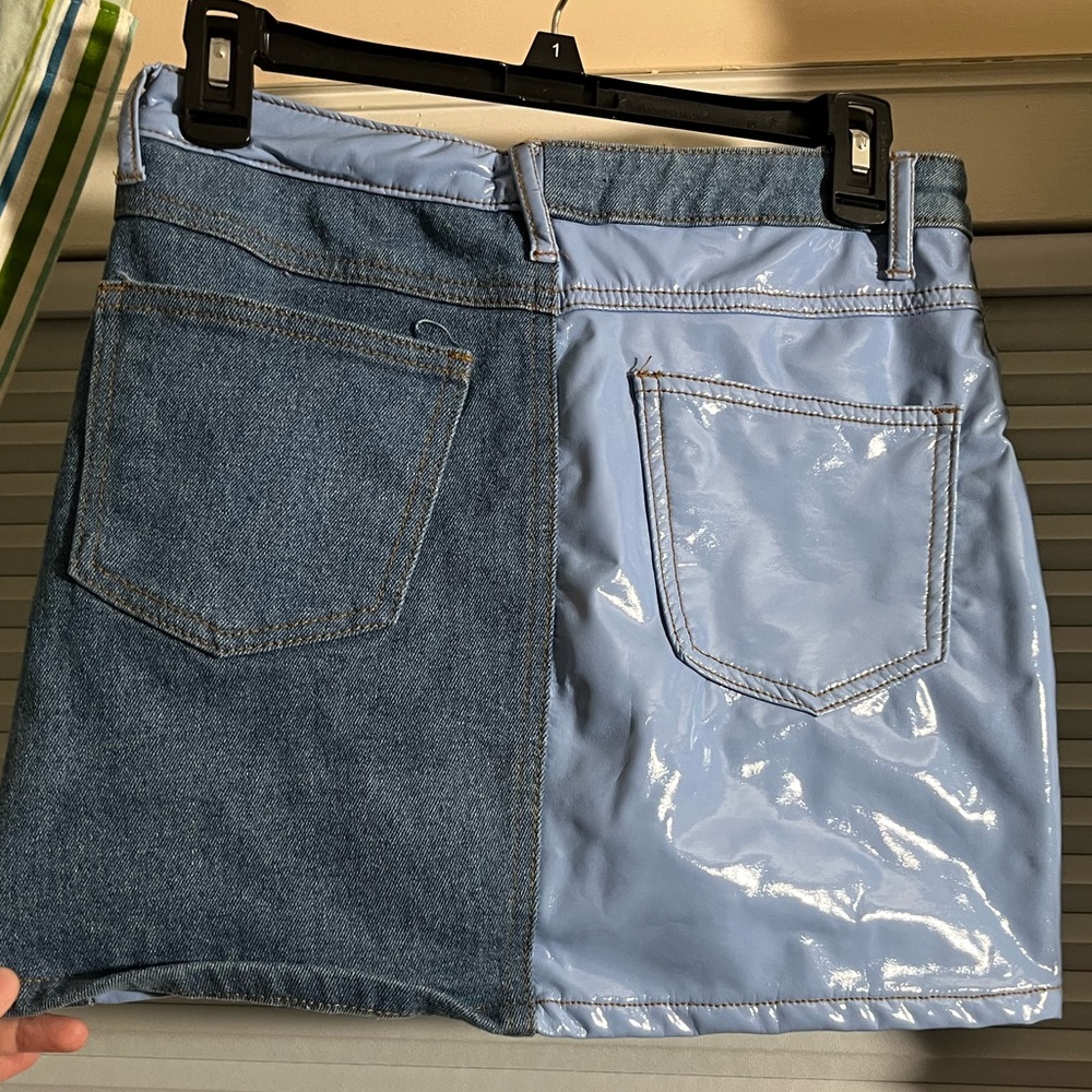 Jean Skirt never worn to small